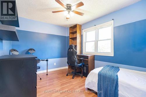 220 Mary Anne Drive, Barrie (Innis-Shore), ON - Indoor Photo Showing Bedroom