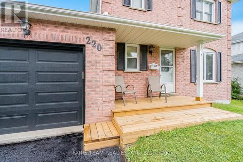 220 Mary Anne Drive, Barrie (Innis-Shore), ON - Outdoor