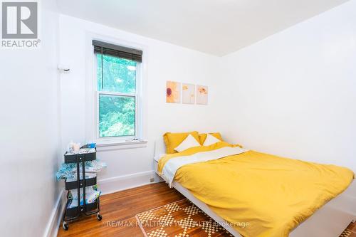 34 Penetang Street, Barrie (Codrington), ON - Indoor Photo Showing Bedroom