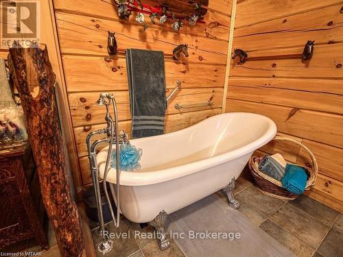 152 Huron Street, Zorra, ON - Indoor Photo Showing Bathroom