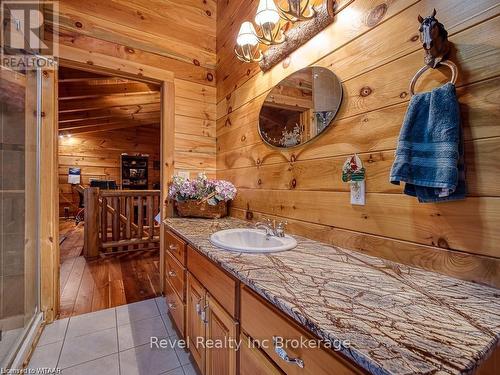 152 Huron Street, Zorra, ON - Indoor Photo Showing Bathroom