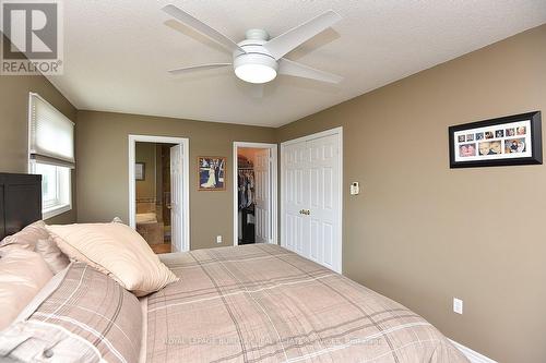 94 Grindstone Way, Hamilton (Waterdown), ON - Indoor Photo Showing Bedroom