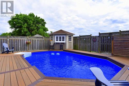 94 Grindstone Way, Hamilton (Waterdown), ON - Outdoor With In Ground Pool With Exterior