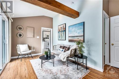 it’s such a bright and sunny spot. - 160 Birch Avenue, Carleton Place, ON - Indoor Photo Showing Living Room