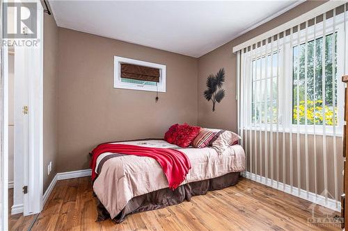 This is the main bedroom, it also has lots of closet space. - 160 Birch Avenue, Carleton Place, ON - Indoor Photo Showing Bedroom