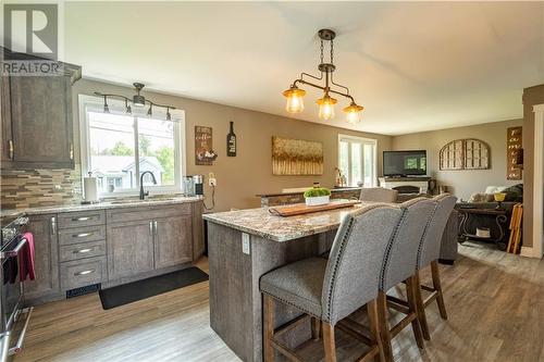 Kitchen Island - 6804 Page Drive, Cornwall, ON - Indoor