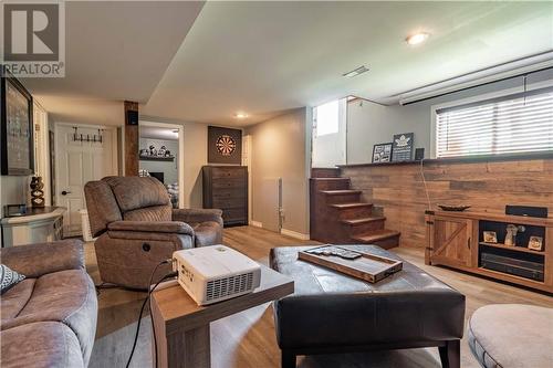 6804 Page Drive, Cornwall, ON - Indoor Photo Showing Living Room