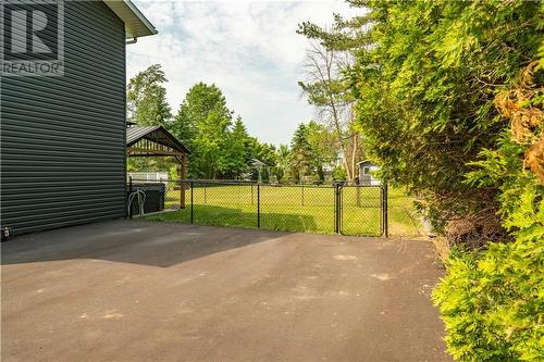 parking area - 6804 Page Drive, Cornwall, ON - Outdoor