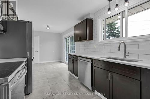 1346 Beckworth Avenue, London, ON - Indoor Photo Showing Kitchen With Upgraded Kitchen