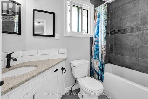 1346 Beckworth Avenue, London, ON - Indoor Photo Showing Bathroom