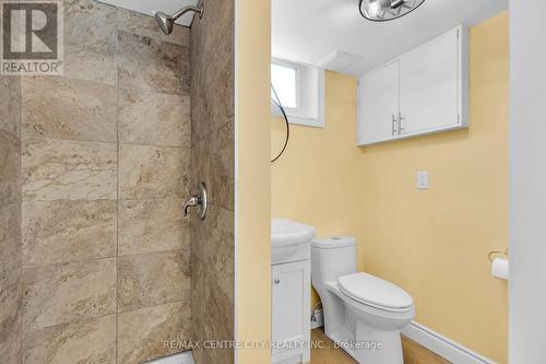 1346 Beckworth Avenue, London, ON - Indoor Photo Showing Bathroom