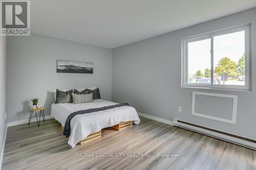 105 - 1100 Jalna Boulevard, London, ON - Indoor Photo Showing Bedroom