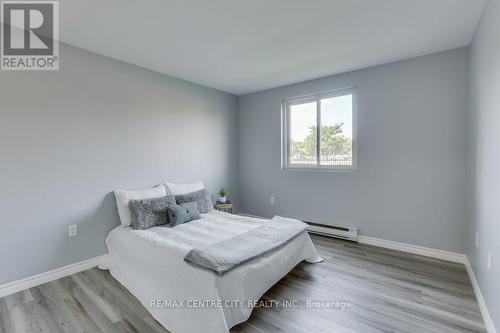 105 - 1100 Jalna Boulevard, London, ON - Indoor Photo Showing Bedroom