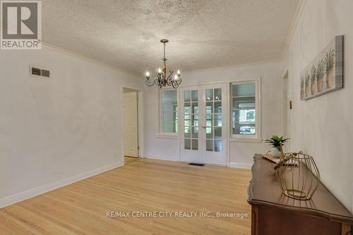 420 Riverside Drive, London, ON - Indoor Photo Showing Other Room