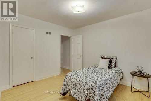 420 Riverside Drive, London, ON - Indoor Photo Showing Bedroom