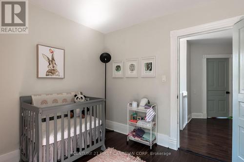 126 Wilson Avenue, London, ON - Indoor Photo Showing Bedroom