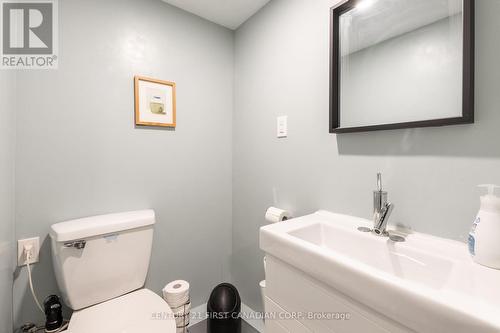 126 Wilson Avenue, London, ON - Indoor Photo Showing Bathroom