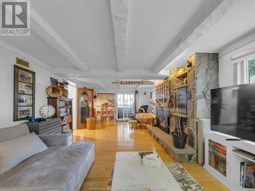 1255 Oxford, Kingsville, ON - Indoor Photo Showing Living Room With Fireplace