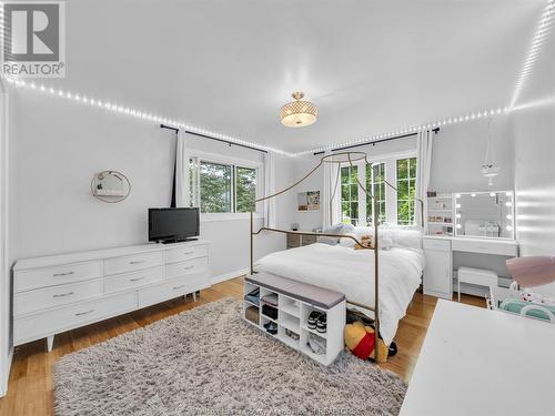 1255 Oxford, Kingsville, ON - Indoor Photo Showing Bedroom