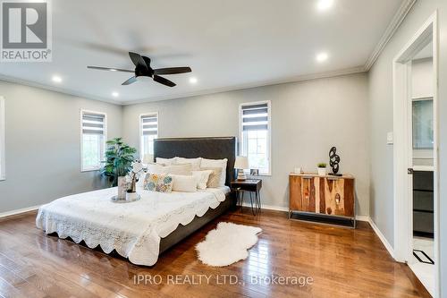 2216 Blue Oak Circle, Oakville (West Oak Trails), ON - Indoor Photo Showing Bedroom