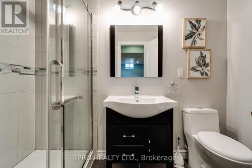 2216 Blue Oak Circle, Oakville (West Oak Trails), ON - Indoor Photo Showing Bathroom