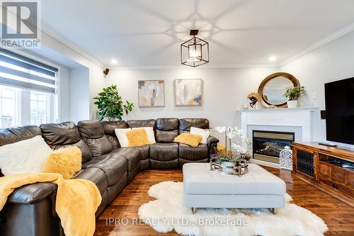 2216 Blue Oak Circle, Oakville (West Oak Trails), ON - Indoor Photo Showing Living Room With Fireplace