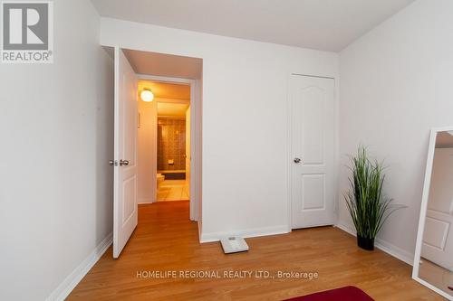 428 - 12 Douro Street, Toronto (Niagara), ON - Indoor Photo Showing Other Room