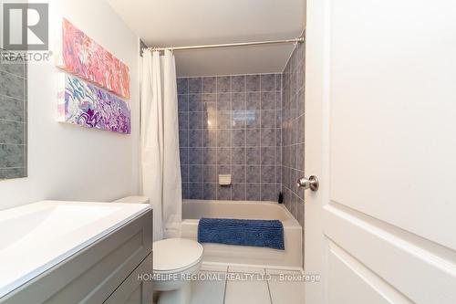 428 - 12 Douro Street, Toronto (Niagara), ON - Indoor Photo Showing Bathroom