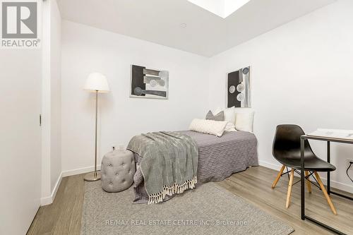 504 - 7 Smith Crescent, Toronto (Stonegate-Queensway), ON - Indoor Photo Showing Bedroom