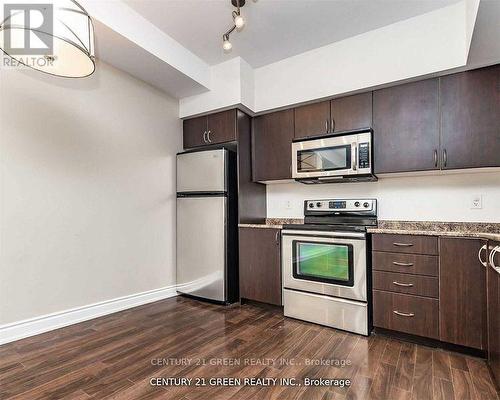 216 - 25 Richgrove Drive, Toronto (Willowridge-Martingrove-Richview), ON - Indoor Photo Showing Kitchen