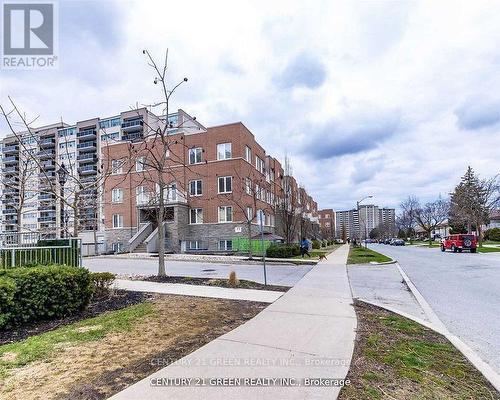 216 - 25 Richgrove Drive, Toronto (Willowridge-Martingrove-Richview), ON - Outdoor With Facade