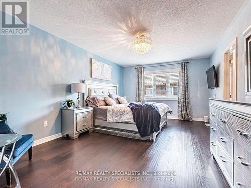 13 Kempsford Crescent, Brampton, ON - Indoor Photo Showing Bedroom