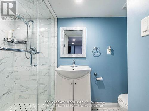 13 Kempsford Crescent, Brampton, ON - Indoor Photo Showing Bathroom