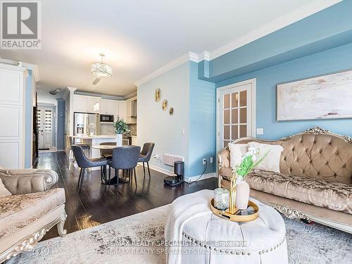 13 Kempsford Crescent, Brampton, ON - Indoor Photo Showing Living Room