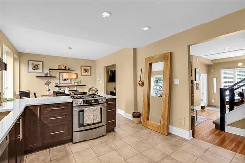 66 Yates Street, St. Catharines, ON - Indoor Photo Showing Kitchen