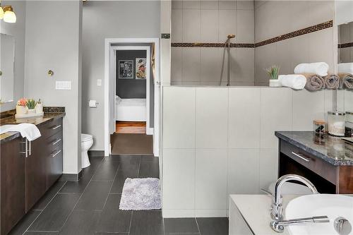 66 Yates Street, St. Catharines, ON - Indoor Photo Showing Bathroom