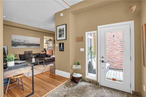 66 Yates Street, St. Catharines, ON - Indoor Photo Showing Other Room