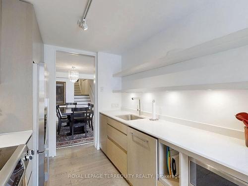 607-30 Church St, Toronto, ON - Indoor Photo Showing Kitchen With Upgraded Kitchen