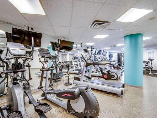 401-1169 Queen St W, Toronto, ON - Indoor Photo Showing Gym Room