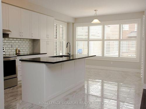 57 Hubbell Rd S, Brampton, ON - Indoor Photo Showing Kitchen