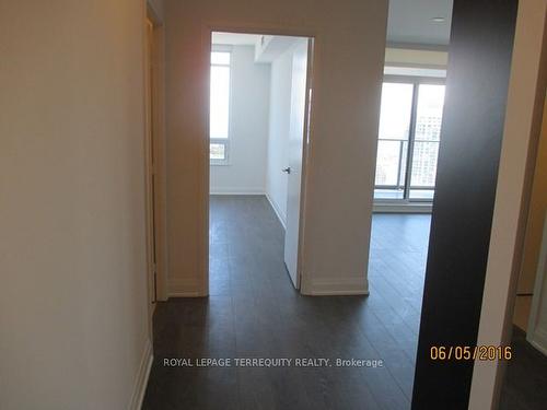 2703-36 Park Lawn Rd, Toronto, ON - Indoor Photo Showing Other Room