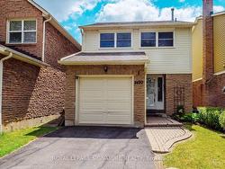 2420 Coppersmith Crt  Mississauga, ON L5L 3B5