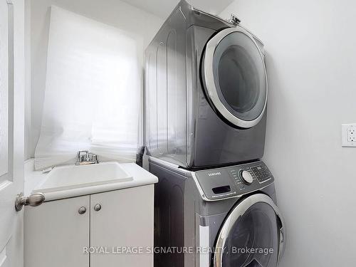 14 Rockman Cres, Brampton, ON - Indoor Photo Showing Laundry Room