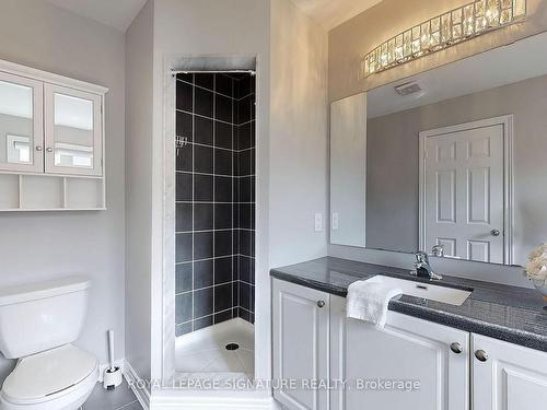 14 Rockman Cres, Brampton, ON - Indoor Photo Showing Bathroom