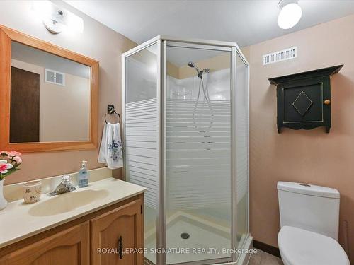 4128 Powderhorn Cres, Mississauga, ON - Indoor Photo Showing Bathroom