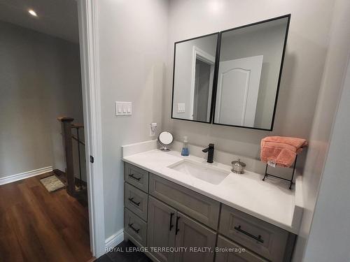 2 Carnoustie Lane, Georgian Bay, ON - Indoor Photo Showing Bathroom