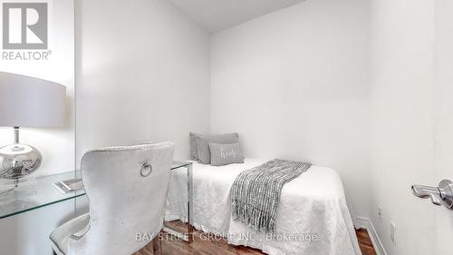 2408 - 18 Holmes Avenue, Toronto (Willowdale East), ON - Indoor Photo Showing Bedroom