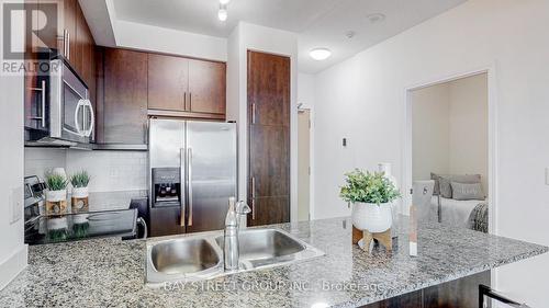 2408 - 18 Holmes Avenue, Toronto (Willowdale East), ON - Indoor Photo Showing Kitchen With Double Sink With Upgraded Kitchen