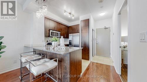 2408 - 18 Holmes Avenue, Toronto (Willowdale East), ON - Indoor Photo Showing Kitchen With Upgraded Kitchen