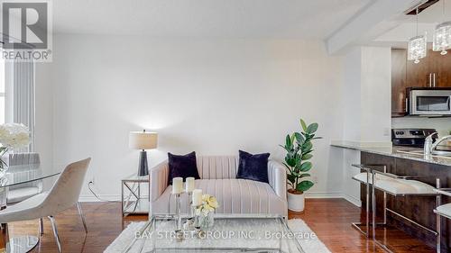 2408 - 18 Holmes Avenue, Toronto (Willowdale East), ON - Indoor Photo Showing Dining Room